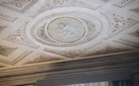 Gregorini Bingham Art Luxury Suites