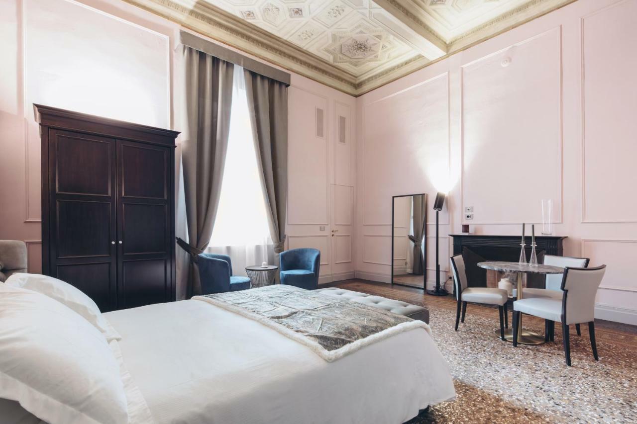 Gregorini Bingham Art Luxury Suites Bologna Esterno foto